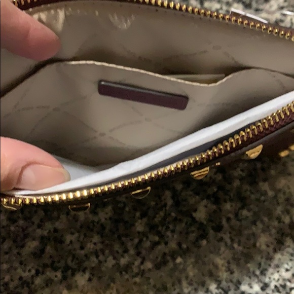 Michael Kors Wristlet. NWT. - Picture 7 of 8